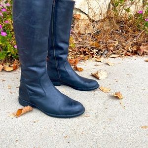 Born Woman’s Black Boots